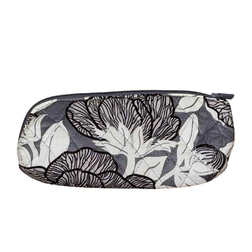 Vera Bradley Eyeglass Case Grey White Floral Quilted Pouch OS NWOT Travel Bag